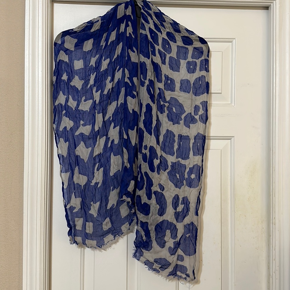 Ladies scarf